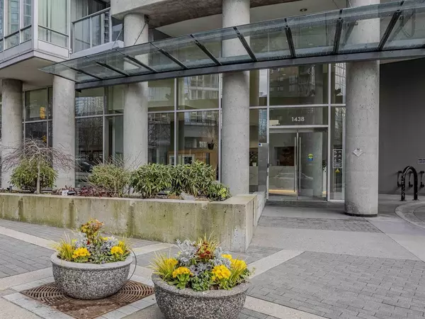 Vancouver, BC V6Z 3B8,1438 Richards ST #2306