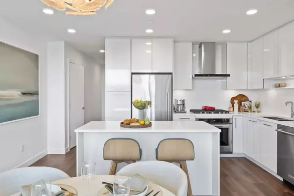 Coquitlam, BC V3J 0S7,518 Clarke RD #3301