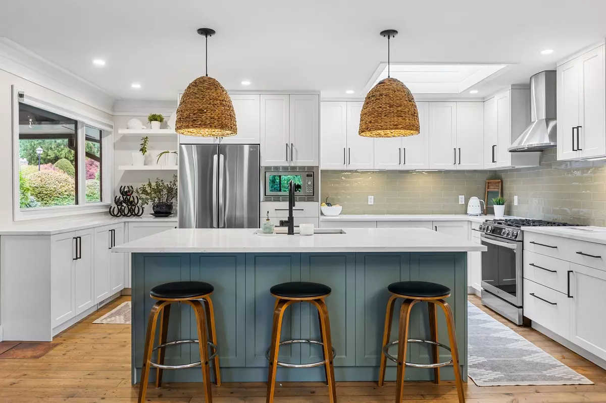 White Rock, BC V4B 1A6,14015 Marine DR