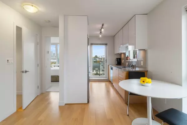 Vancouver, BC V6J 0C4,1808 W 3rd AVE #507