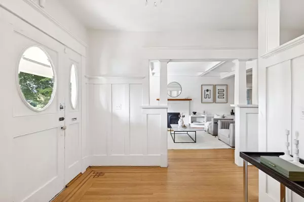 Vancouver, BC V6R 1J6,3617 West 2nd AVE