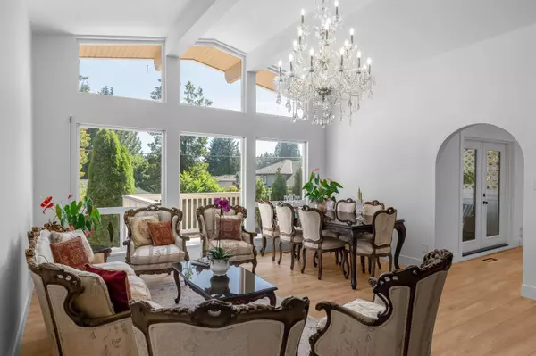 North Vancouver, BC V7K 1L2,1286 Wellington DR