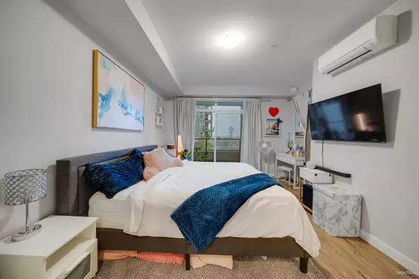 Langley, BC V2Y 0Z9,20826 72 AVE #202