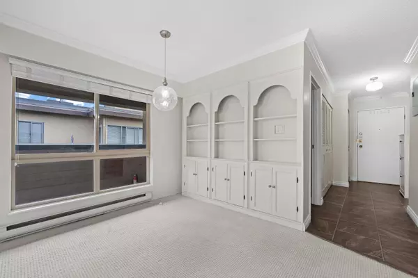 Vancouver, BC V6H 1J3,1260 W 10th AVE #306