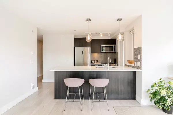 Vancouver, BC V5T 0G8,2477 Carolina ST #305