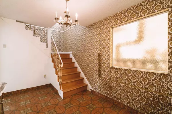 Vancouver, BC V6K 2Z5,2618 W 15th AVE