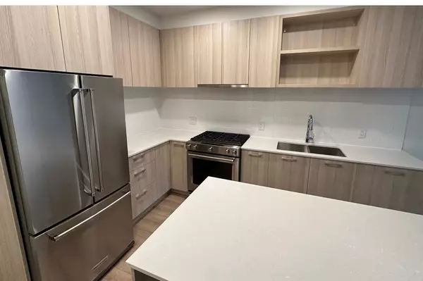 Coquitlam, BC V3J 0N3,741 Anskar CT #413