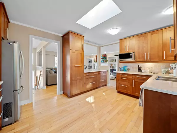 Surrey, BC V3S 4X1,17022 Hereford PL