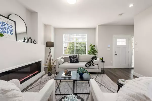 Surrey, BC V4P 0G5,14541 Winter CRES #63