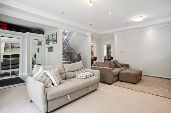 Vancouver, BC V5W 3M3,5187 Sherbrooke ST