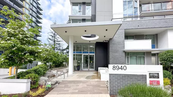 Burnaby, BC V5A 4Y8,8940 University CRES #1003
