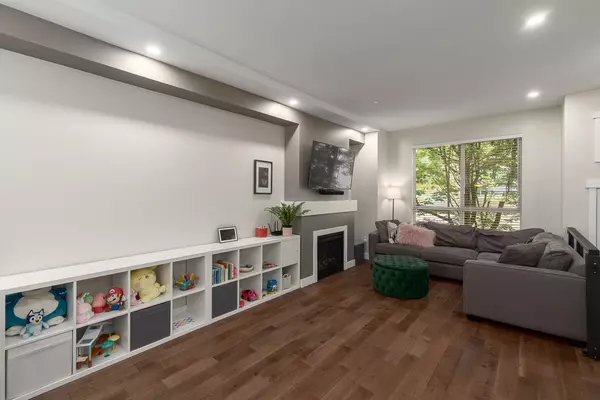 Port Moody, BC V3H 5K3,100 Klahanie DR #113