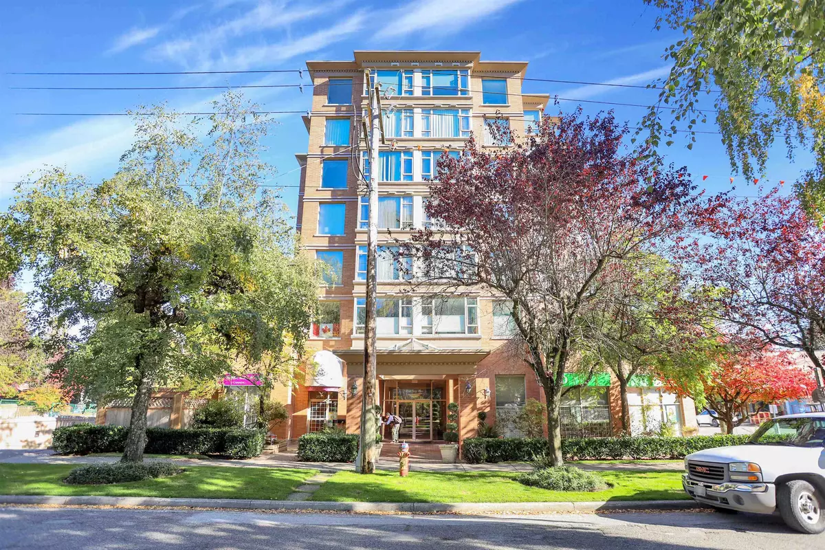 Vancouver, BC V6R 4R4,2580 Tolmie ST #403