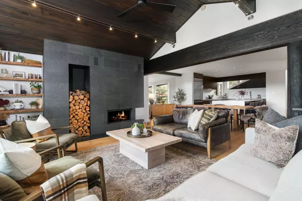 Whistler, BC V8E 0B8,3369 Panorama RDG