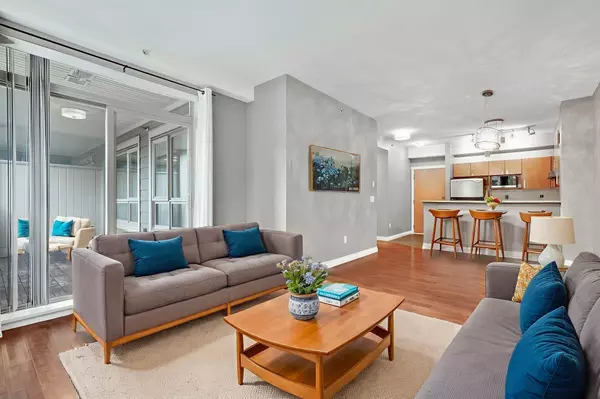 801 Klahanie DR #413,  Port Moody,  BC V3H 5K4