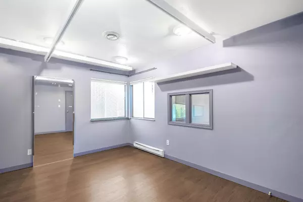 Burnaby, BC V5E 4B7,5741 Mayview CIR