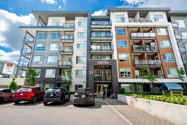 20834 80 AVE #B502,  Langley,  BC V2Y 3M5