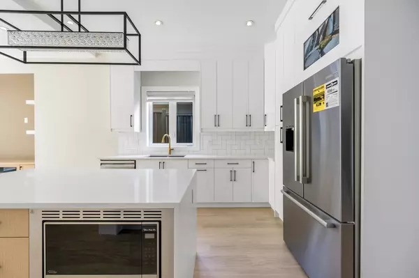 Burnaby, BC V5G 1P6,4096 Nithsdale ST #1