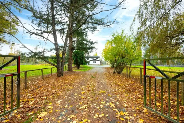 Langley, BC V4W 1W9,25450 Robertson CRES