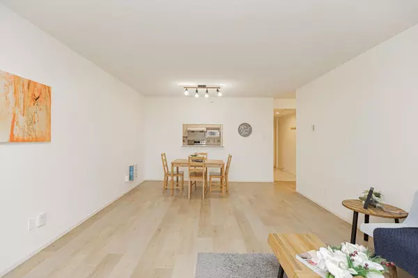 Richmond, BC V6X 3Y9,8246 Lansdowne RD #1206