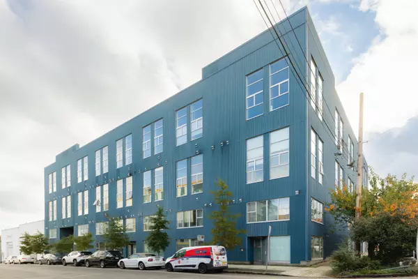 Vancouver, BC V6A 1W8,1220 E Pender ST #307