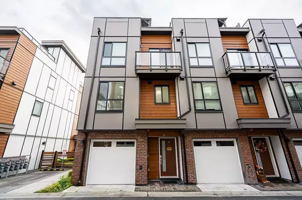 Langley, BC V3A 0L1,19760 55 AVE #31