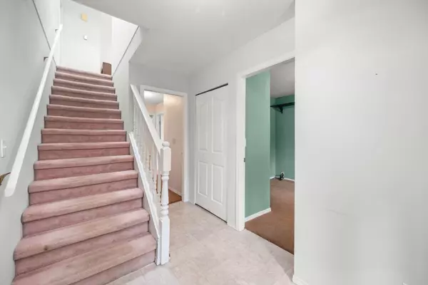 Delta, BC V4C 8C9,10249 Sheaves CT