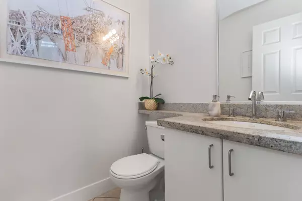 Abbotsford, BC V3H 8H5,35287 Old Yale RD #89