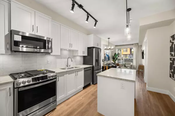 Langley, BC V2Y 4M7,8233 208b ST #A328