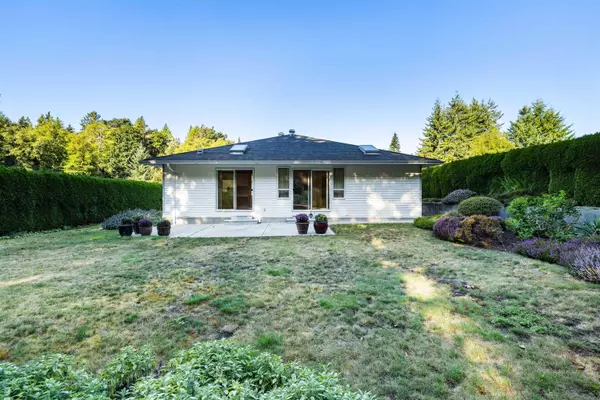 Sechelt, BC V7Z 0P9,6114 S Gale AVE