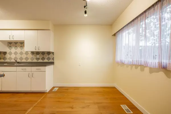 Richmond, BC V7A 2G4,10780 Ryan RD