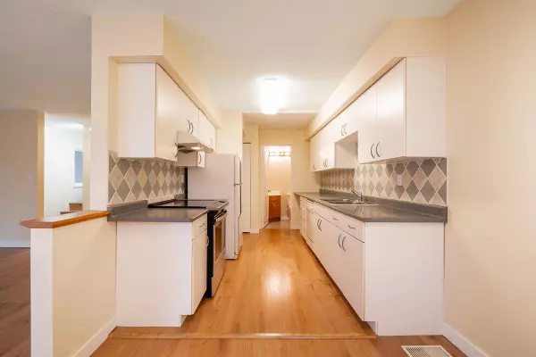 Richmond, BC V7A 2G4,10780 Ryan RD