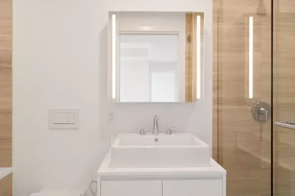 Vancouver, BC V6Z 0G5,1480 Howe ST #2501