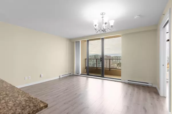 Richmond, BC V6X 2C9,5811 No. 3 RD #1702