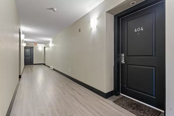 Chilliwack, BC V2P 0A8,45561 Yale RD #404