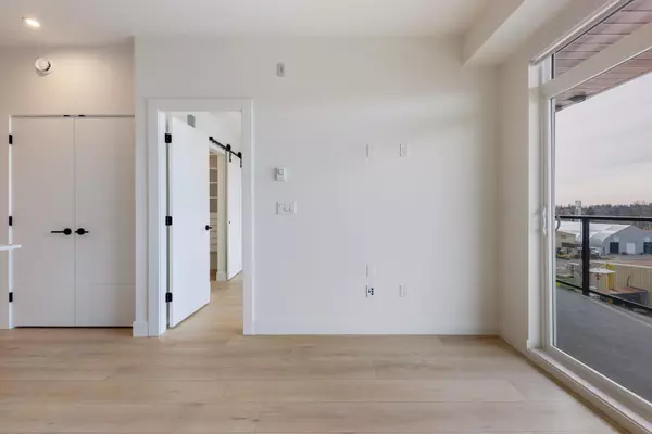 Abbotsford, BC V2T 0A5,30494 Cardinal AVE #412