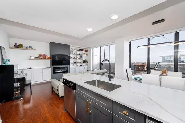 Richmond, BC V6Y 4M1,9188 Cook RD #PH7