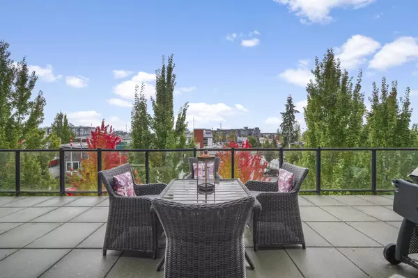 Maple Ridge, BC V2X 9H2,12070 227 ST #404