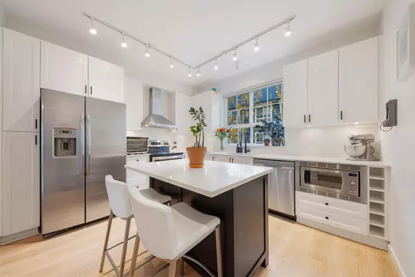 Langley, BC V2Y 0N8,8438 207a ST #79