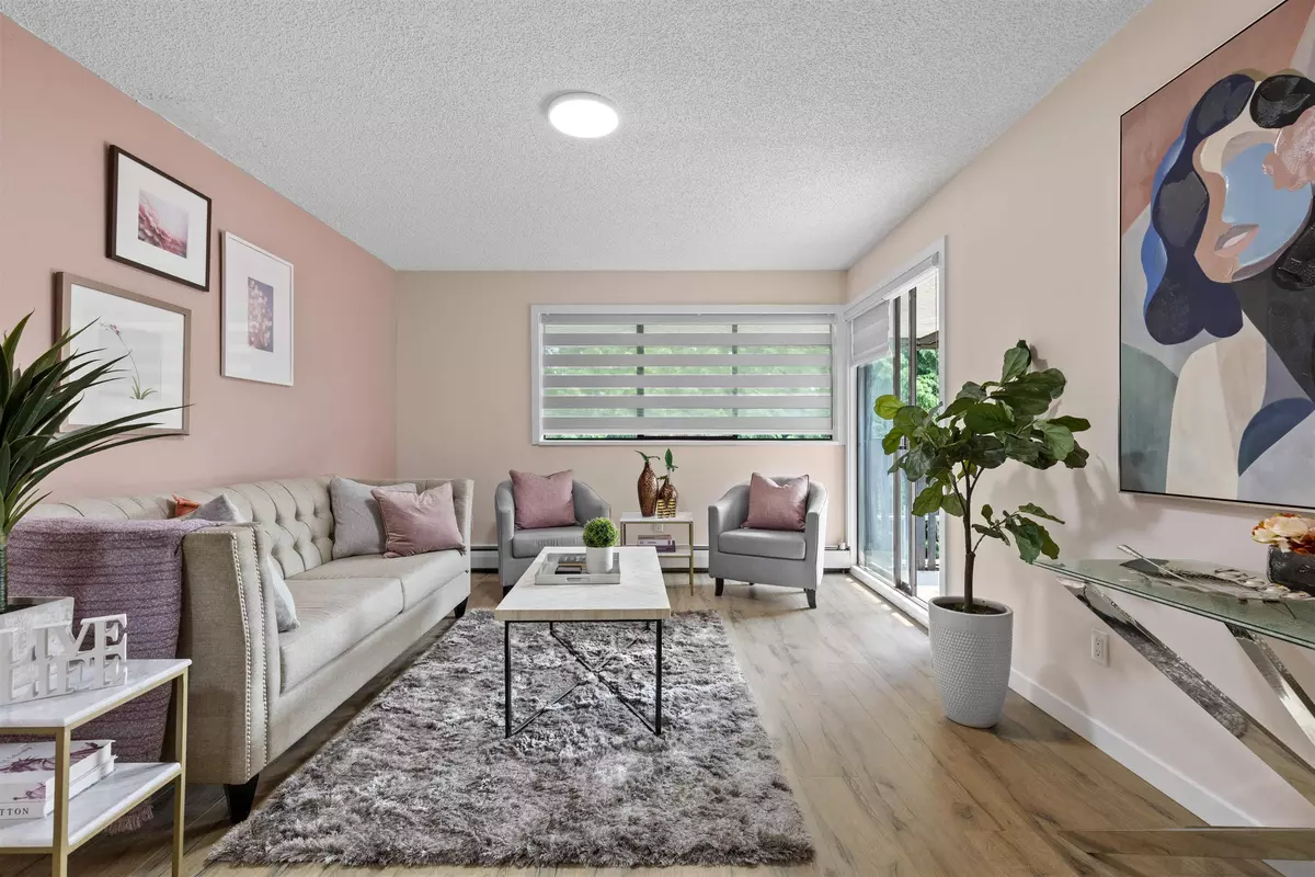 White Rock, BC V4B 5A7,1561 Vidal ST #308