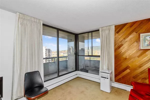 Burnaby, BC V3J 7G7,3755 Bartlett CT #2402