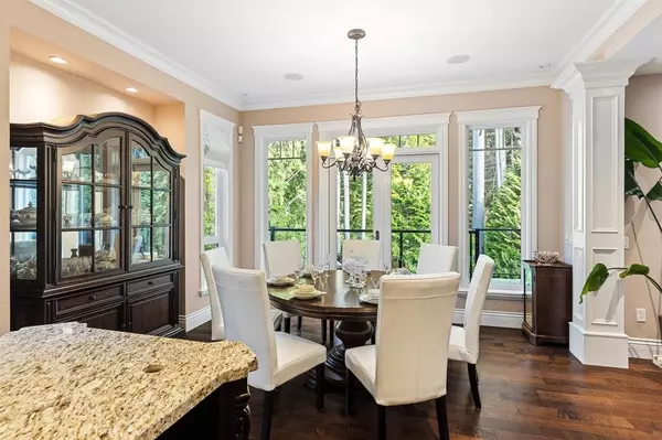 Anmore, BC V3H 0A3,128 Deerview LN