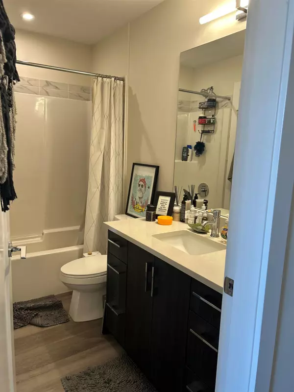 Abbotsford, BC V2S 0M5,32838 Ventura AVE #304