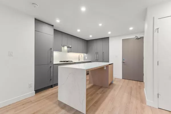 Richmond, BC V6X 0X7,7977 Lansdowne RD #507