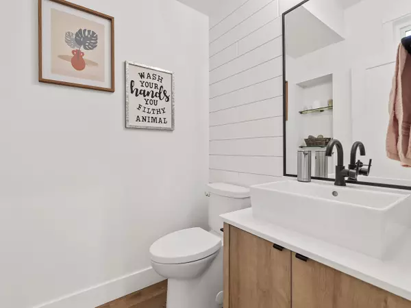 Surrey, BC V4P 0G5,14541 Winter Crescent CRES #9