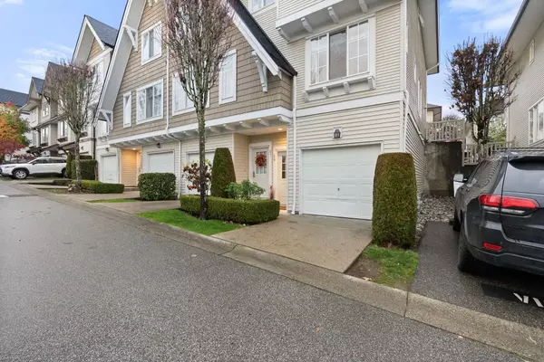 Langley, BC V2Y 2Y8,20560 66 AVE #28