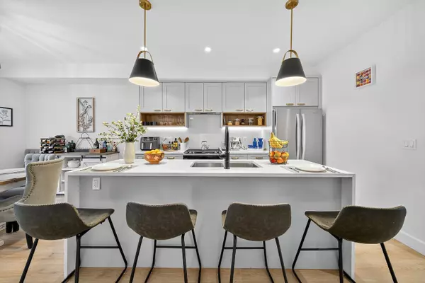 Langley, BC V3A 0N7,5476 Brydon CRES #16