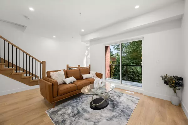 Port Coquitlam, BC V3C 1X9,2258 Kelly AVE #4