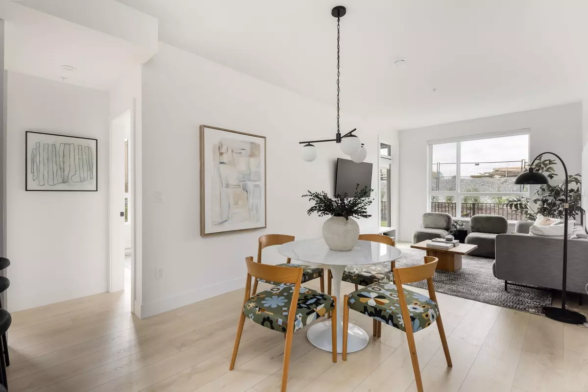 Abbotsford, BC V2T 0A5,30494 Cardinal AVE #206