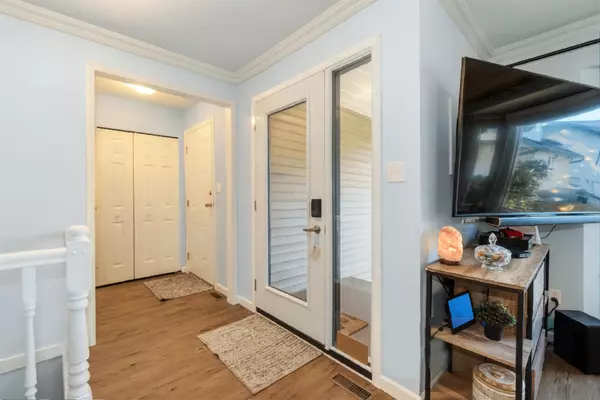 Abbotsford, BC V2T 5H1,31438 Chalmers PL